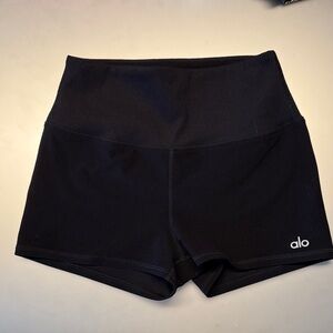 Alo shorts